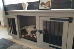 Honden-bench-woonkamer-als-dressoir-meubel-in-grey-wash